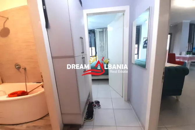 Shtepi ne shitje Apartament ne Tirane, 2+1, Mobilimi E mobiluar, Pagesa 137,000  Euro.
