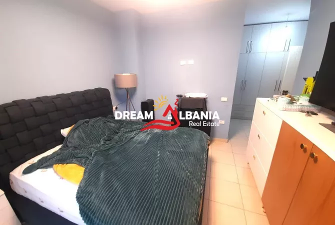Shtepi ne shitje Apartament ne Tirane, 2+1, Mobilimi E mobiluar, Pagesa 137,000  Euro.