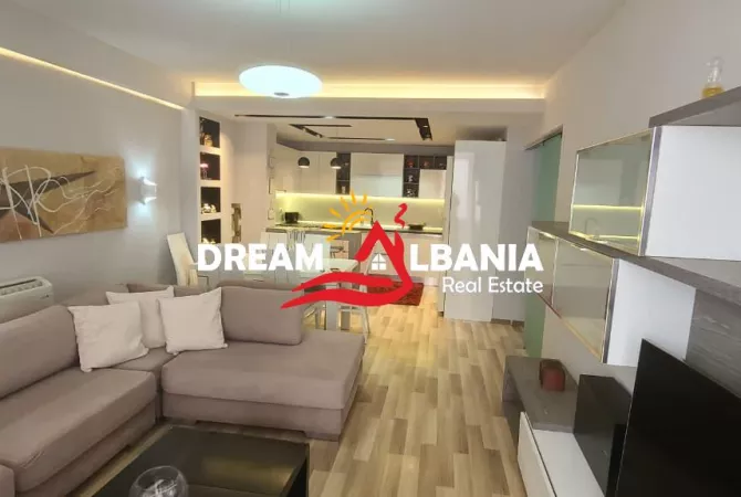 Shtepi me qera 2+1 ne Tirane - 1,000 Euro