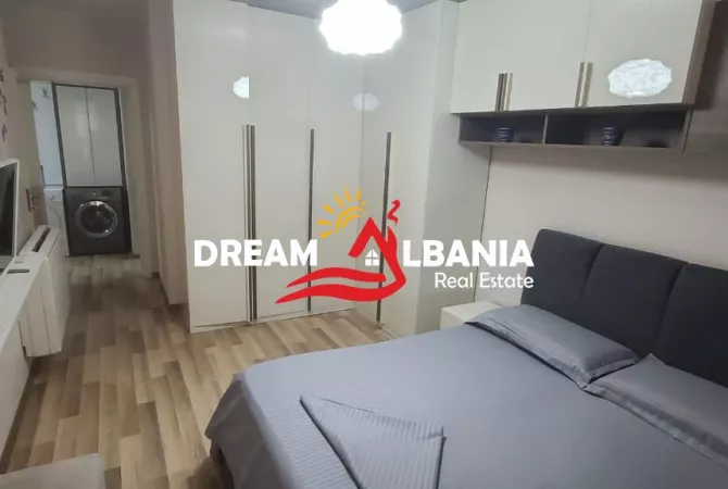 Shtepi me qera 2+1 ne Tirane - 1,000 Euro