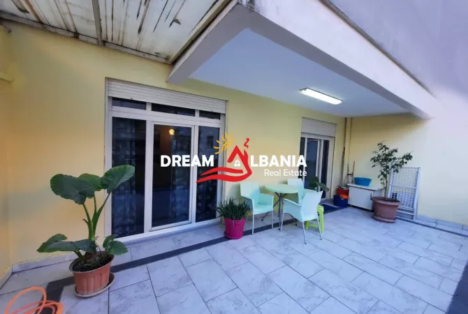 Shtepi me qera Apartament ne Tirane, 1+1, Mobilimi E mobiluar, Pagesa 650  Euro.