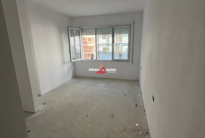 Shtepi ne shitje 3+1 ne Tirane - 98,000 Euro