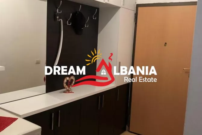 Shtepi me qera Apartament ne Tirane, 2+1, Mobilimi E mobiluar, Pagesa 550  Euro.