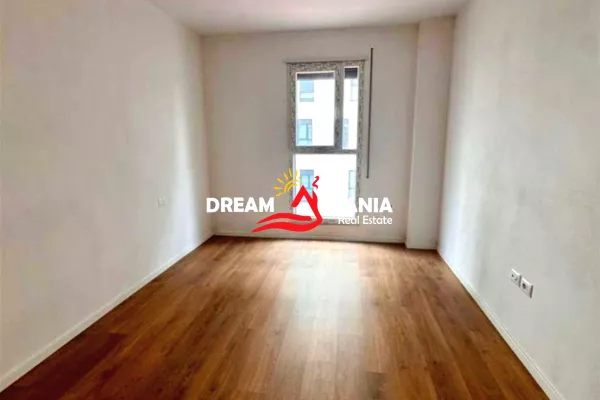 Ambient biznesi me qera 3+1 ne Tirane - 600 Euro