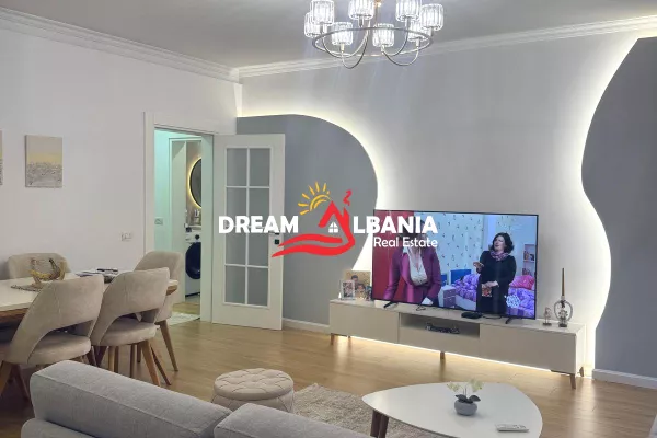 Shtepi ne shitje Apartament ne Tirane, 2+1, Mobilimi E mobiluar, Pagesa 150,000  Euro.