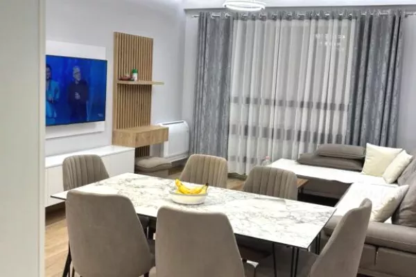 Shtepi me qera 2+1 ne Tirane - 650 Euro