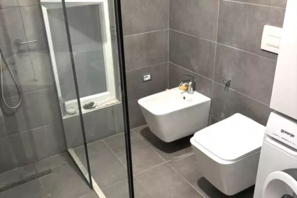 Shtepi me qera 2+1 ne Tirane - 650 Euro