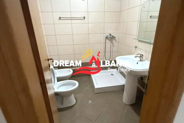 Shtepi ne shitje 1+1 ne Tirane - 82,000 Euro