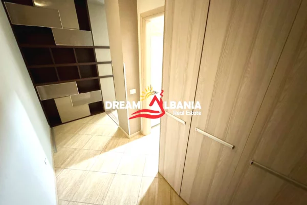 Shtepi me qera Apartament ne Tirane, 2+1, Mobilimi E mobiluar, Pagesa 690  Euro.