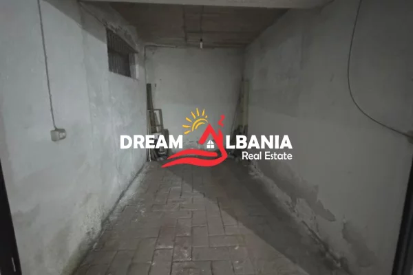 Shtepi me qera Apartament ne Tirane, 2+1, Mobilimi E mobiluar, Pagesa 690  Euro.