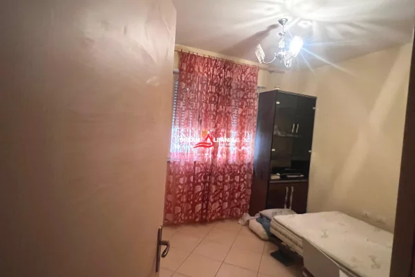 Shtepi me qera Apartament ne Tirane, 2+1, Mobilimi E mobiluar, Pagesa 600  Euro.