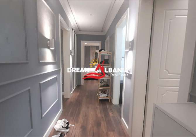 Shtepi ne shitje  ne Tirane, 2+1, Mobilimi E mobiluar, Pagesa 157,000  Euro.