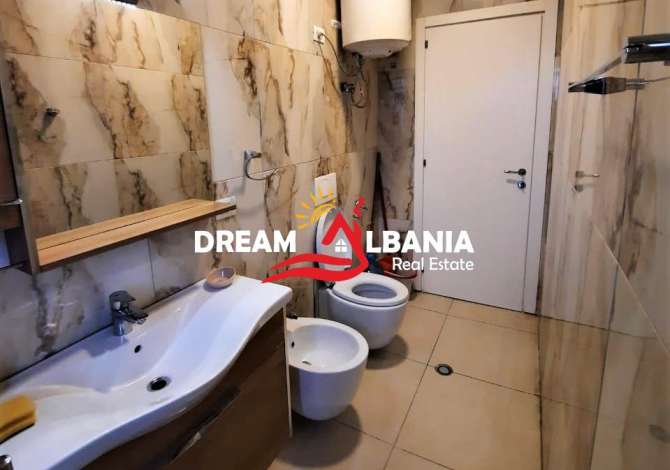 Shtepi ne shitje  ne Tirane, 1+1, Mobilimi E mobiluar, Pagesa 60,000  Euro.