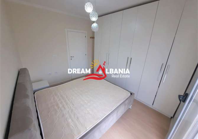 Shtepi ne shitje  ne Tirane, 1+1, Mobilimi E mobiluar, Pagesa 60,000  Euro.