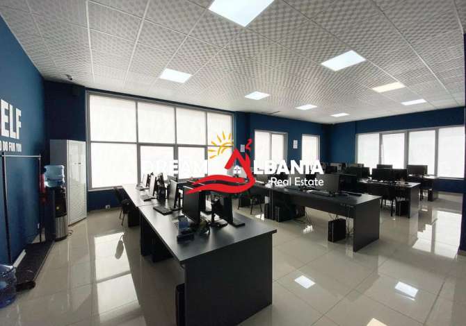 Ambient/zyre me qera ne rrugen Bardhyl ne afersi te farmacise 10 ne Tirane (ID 4261724)