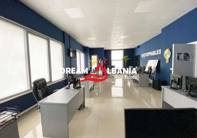 Ambient/zyre me qera ne rrugen Bardhyl ne afersi te farmacise 10 ne Tirane (ID 4261724)