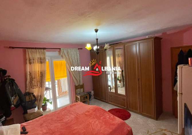 Shtepi ne shitje  ne Tirane, 2+1, Mobilimi E mobiluar, Pagesa 110,000  Euro.