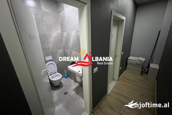 Ambient biznesi me qera 3+1 ne Tirane - 7,000 Euro