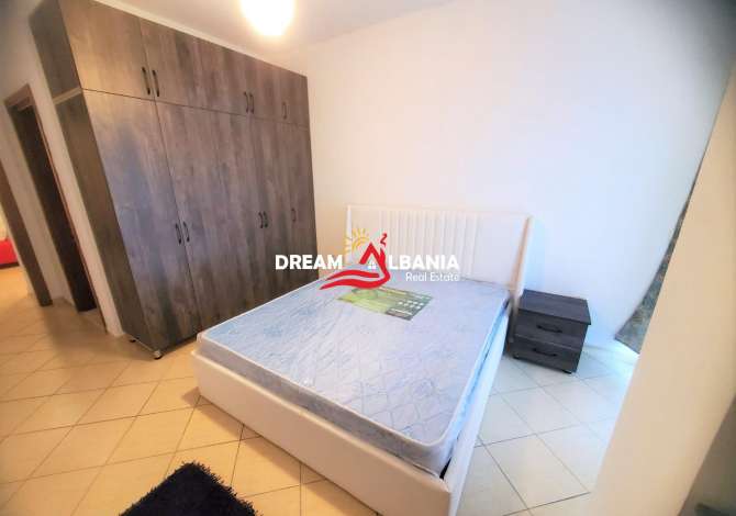 Shtepi me qera 2+1 ne Tirane - 335 Euro