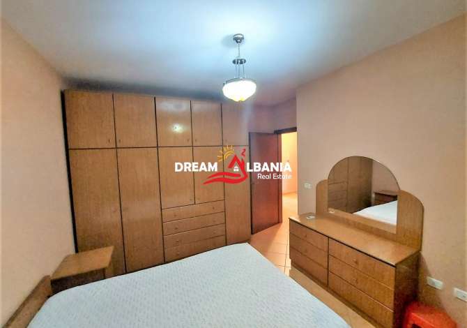 Shtepi ne shitje  ne Tirane, 2+1, Mobilimi E mobiluar, Pagesa 123,000  Euro.