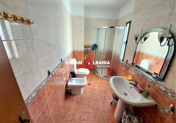 Shtepi ne shitje  ne Tirane, 2+1, Mobilimi E mobiluar, Pagesa 123,000  Euro.