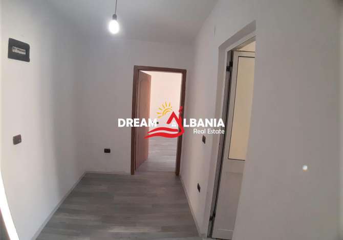 Shtepi ne shitje  ne Tirane, 1+1, Mobilimi Bosh, pa mobiluar, Pagesa 48,000  Euro.