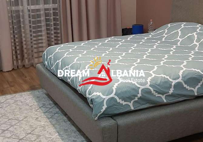 Shtepi ne shitje  ne Tirane, 2+1, Mobilimi E mobiluar, Pagesa 99,000  Euro.