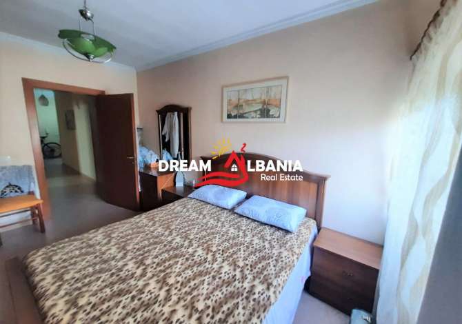 Shtepi ne shitje  ne Tirane, 3+1, Mobilimi E mobiluar, Pagesa 145,000  Euro.