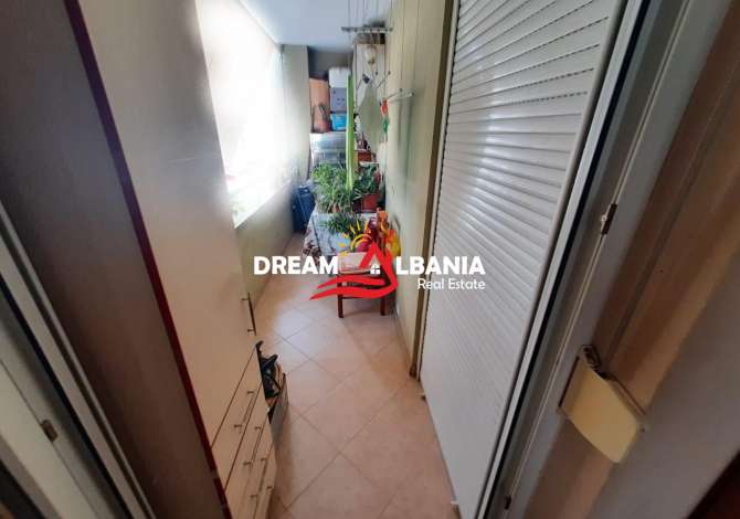 Shtepi ne shitje  ne Tirane, 3+1, Mobilimi E mobiluar, Pagesa 145,000  Euro.