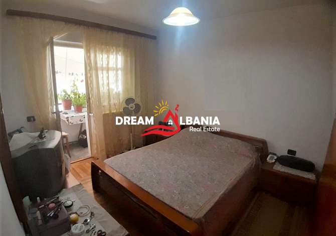 Shtepi ne shitje Apartament ne Tirane, 2+1, Mobilimi E mobiluar, Pagesa 86,000  Euro.