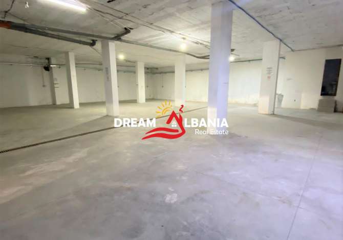 Business Property for Rent 4+1 in Tirana - 670 Euro