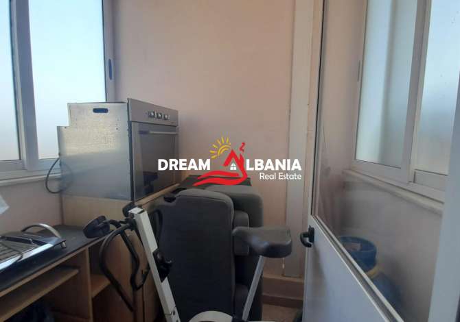 Shtepi ne shitje Apartament ne Tirane, 2+1, Mobilimi E mobiluar, Pagesa 83,000  Euro.