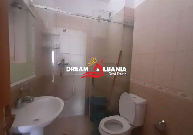 Shtepi ne shitje Apartament ne Tirane, 2+1, Mobilimi E mobiluar, Pagesa 83,000  Euro.