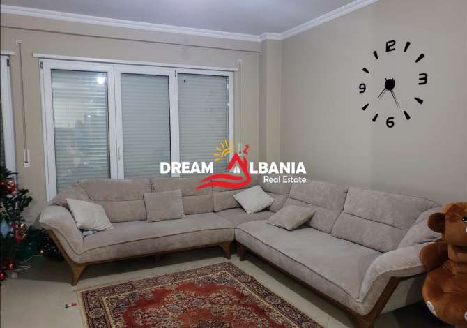 Shtepi ne shitje Apartament ne Tirane, 3+1, Mobilimi E mobiluar, Pagesa 100,000  Euro.