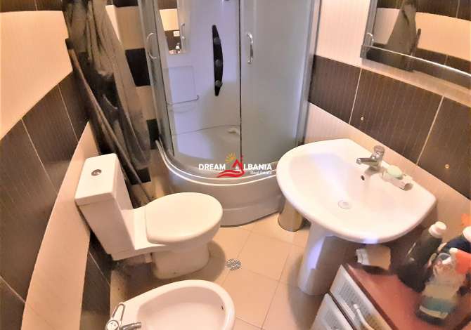 Shtepi me qera Apartament ne Tirane, 3+1, Mobilimi E mobiluar, Pagesa 800  Euro.