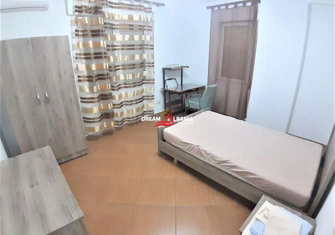 Shtepi me qera Apartament ne Tirane, 3+1, Mobilimi E mobiluar, Pagesa 800  Euro.