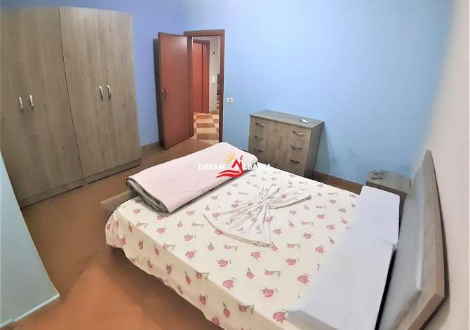 Shtepi me qera Apartament ne Tirane, 3+1, Mobilimi E mobiluar, Pagesa 800  Euro.
