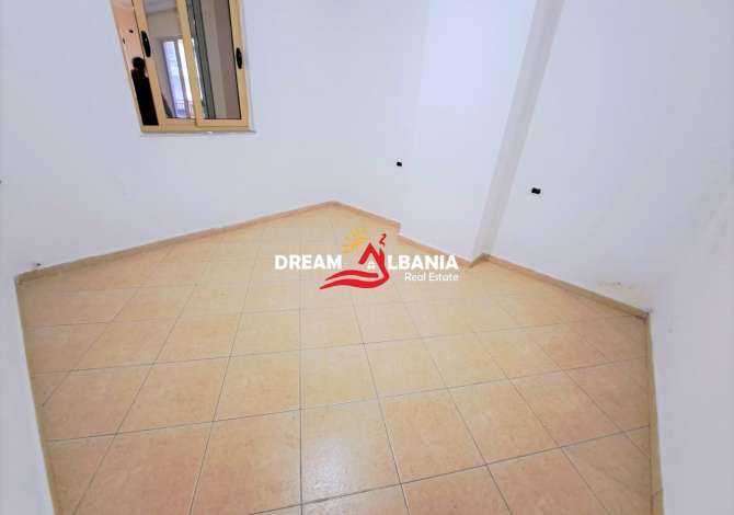 Shtepi ne shitje Apartament ne Tirane, 2+1, Mobilimi E mobiluar, Pagesa 75,000  Euro.