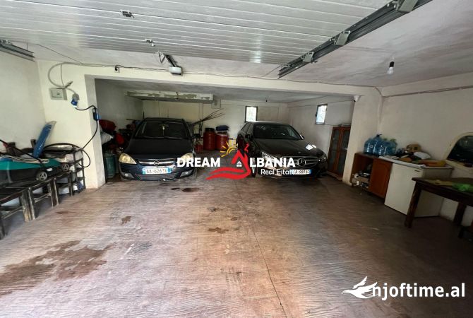 Shtepi me qera Apartament ne Tirane, 3+1, Mobilimi E mobiluar, Pagesa 2,000  Euro.