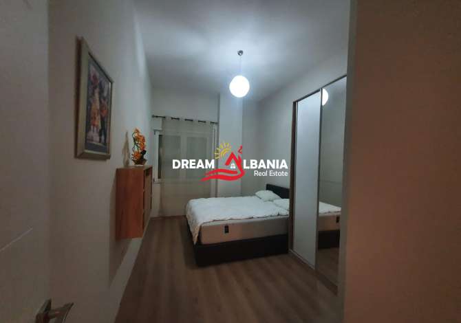 Shtepi ne shitje Apartament ne Tirane, 2+1, Mobilimi E mobiluar, Pagesa 160,000  Euro.