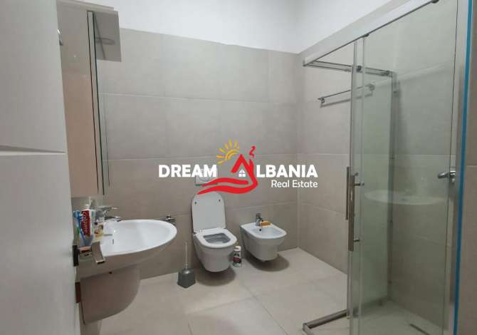 Shtepi ne shitje Apartament ne Tirane, 2+1, Mobilimi E mobiluar, Pagesa 160,000  Euro.