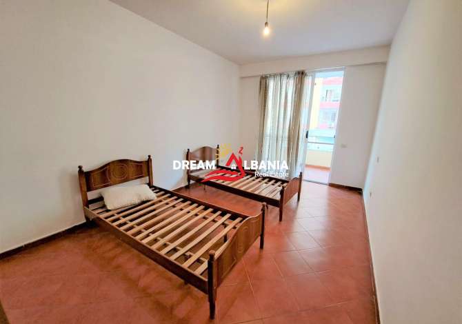 Shtepi ne shitje Apartament ne Tirane, 2+1, Mobilimi Bosh, pa mobiluar, Pagesa 79,000  Euro.