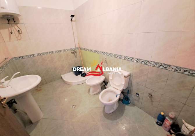 Shtepi ne shitje Apartament ne Tirane, 2+1, Mobilimi Bosh, pa mobiluar, Pagesa 79,000  Euro.