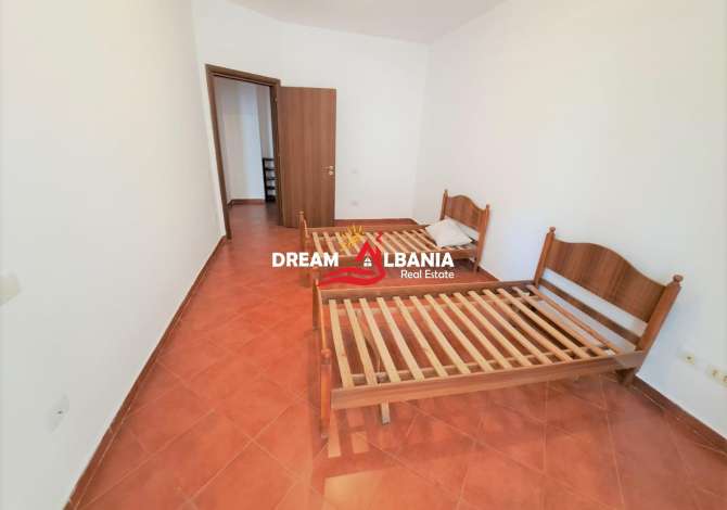 Shtepi ne shitje Apartament ne Tirane, 2+1, Mobilimi Bosh, pa mobiluar, Pagesa 79,000  Euro.