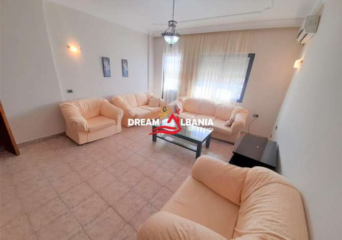 Shtepi me qera Apartament ne Tirane, 2+1, Mobilimi E mobiluar, Pagesa 400  Euro.