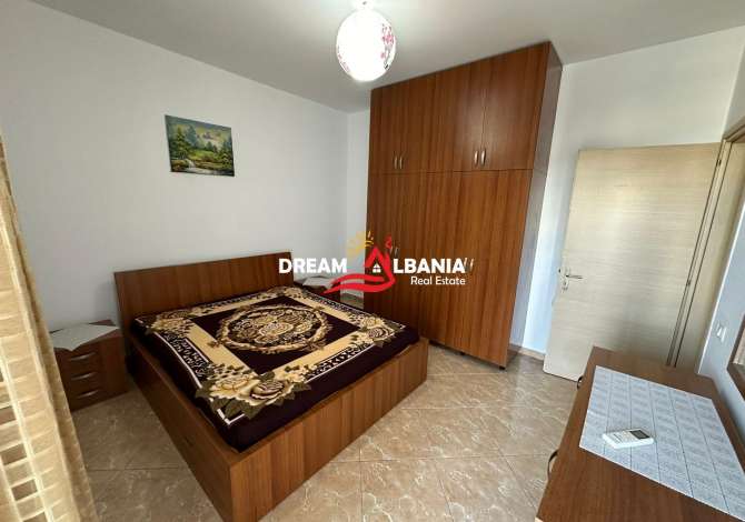 Shtepi me qera Apartament ne Tirane, 2+1, Mobilimi E mobiluar, Pagesa 400  Euro.