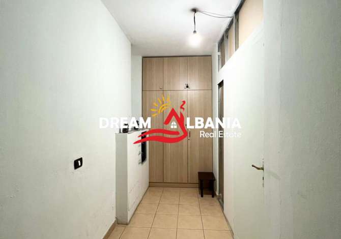 Shtepi ne shitje Apartament ne Tirane, 2+1, Mobilimi E mobiluar, Pagesa 66,000  Euro.