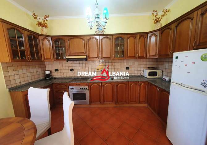 Shtepi me qera 2+1 ne Tirane - 450 Euro