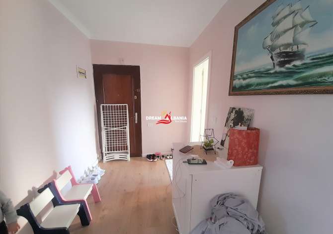 Shtepi ne shitje Apartament ne Tirane, 2+1, Mobilimi E mobiluar, Pagesa 78,000  Euro.