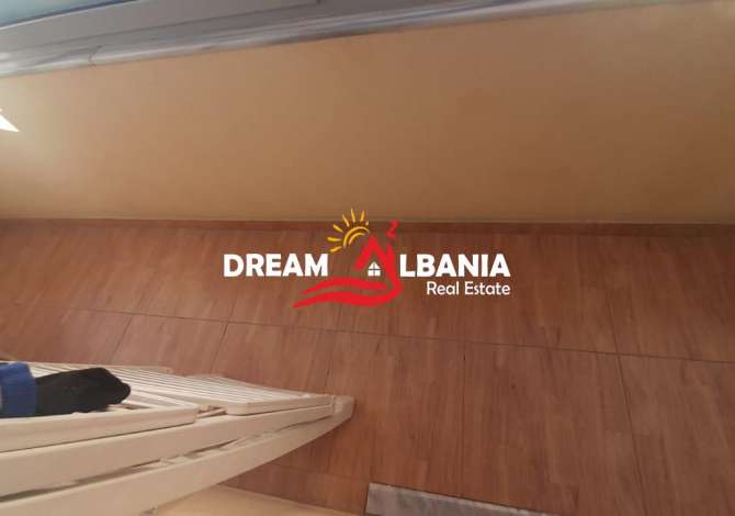 Shtepi ne shitje Apartament ne Tirane, 2+1, Mobilimi E mobiluar, Pagesa 67,000  Euro.